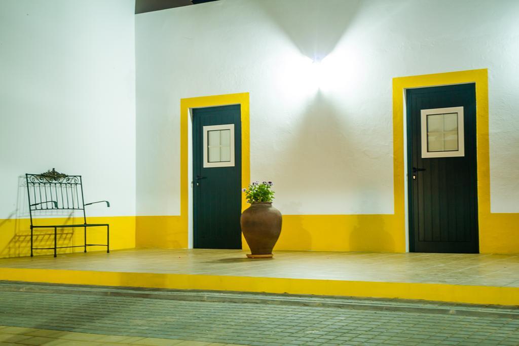 Agro-Turismo Do Roxo Guest House Ervidel Exterior foto
