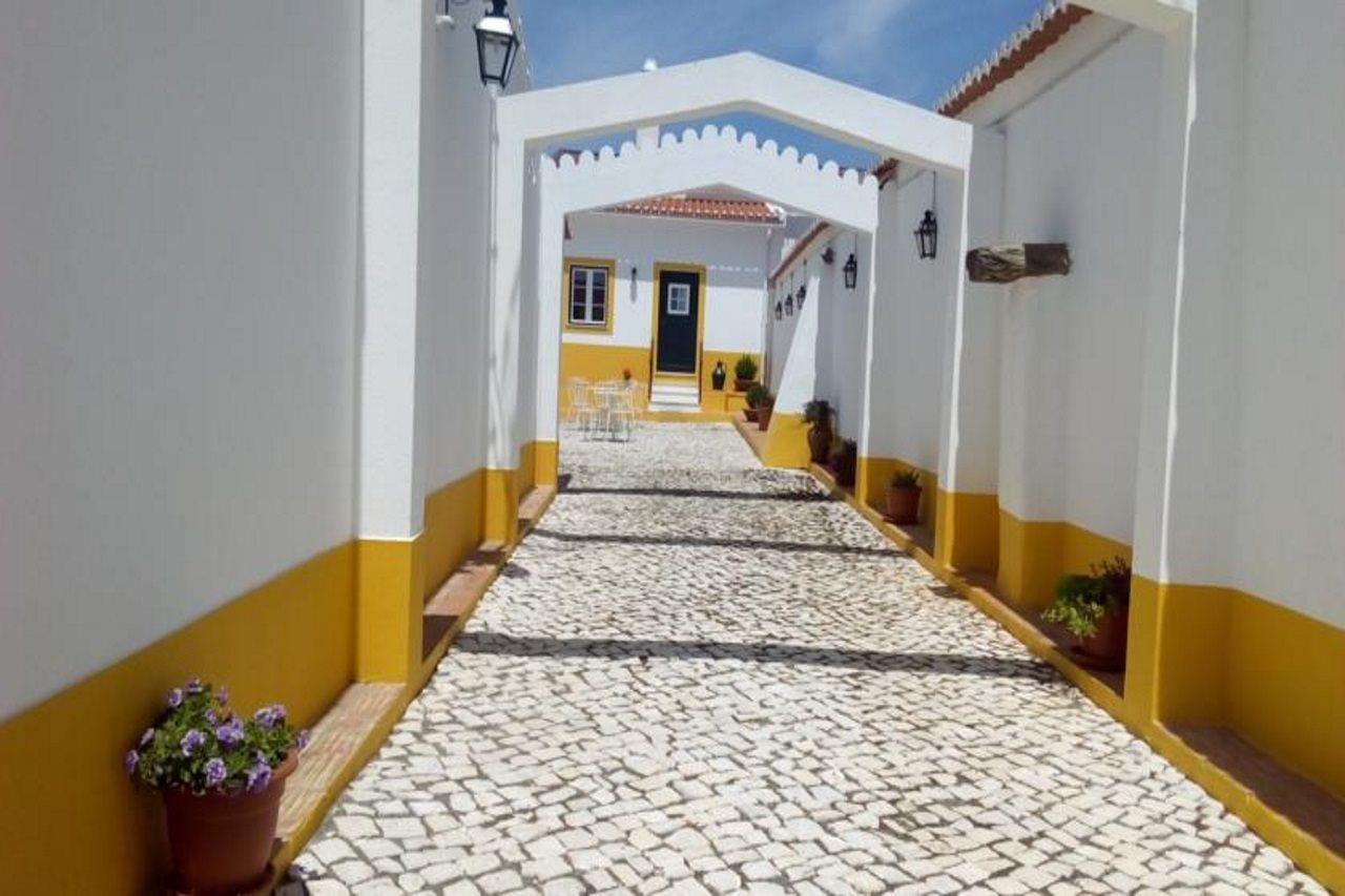 Agro-Turismo Do Roxo Guest House Ervidel Exterior foto